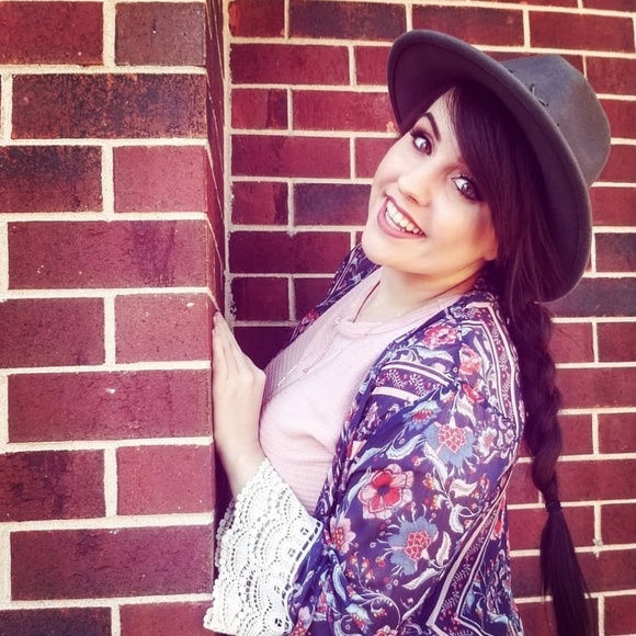 Accessories - Make me an offer! ♡